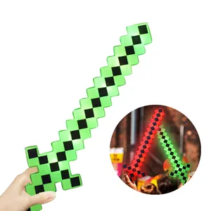 Espada de Pixel larga con luz de diamante, sable de luz parpadeante, juguete de Minecraft, 2022, venta al por mayor