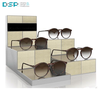 Support d'exposition de lunettes de soleil en acrylique à plusieurs niveaux, design escalonné, pour bureau, fabriqué par DSP Vietnam Factory