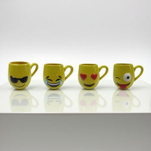 17oz per Smiley Love Face Emoticon Happy Coffee Mug grande rotondo giallo grande tazza da campeggio in ceramica con Design in rilievo 3D - Product Image 1