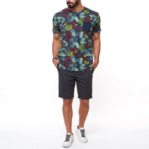 Camiseta de Cuello Redondo con Estampado Floral Completo, 100% Algodón, Anti-Pilling y Anti-Encogimiento, de Bangladesh - Product Image 1