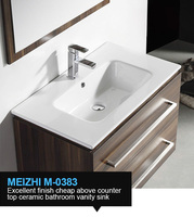Meuble de toilette en céramique monobloc avec miroir LED intelligent et accessoires de salle de bain