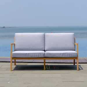 Canapé deux places Ibiza, en bois de teck, embellit les espaces extérieurs tels que les villas, les hôtels et les complexes hôteliers grâce à son design élégant. - Product Image 1