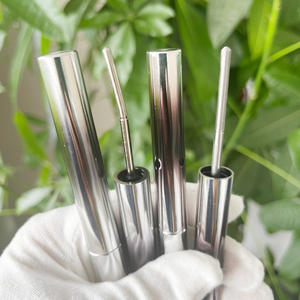 Tube <span class=keywords><strong>de</strong></span> <span class=keywords><strong>mascara</strong></span> argenté personnalisé OEM ODM avec brosse en acier pour base <span class=keywords><strong>de</strong></span> <span class=keywords><strong>mascara</strong></span> Conteneur <span class=keywords><strong>de</strong></span> bouteille d'emballage simple rond pour dissolvant <span class=keywords><strong>de</strong></span> cils 5ml - Product Image 1