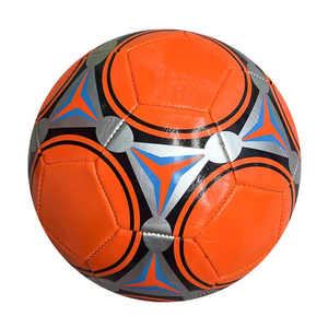 Balones de fútbol de cuero PU con logotipo personalizado de tamaño profesional 5 oficiales para entrenamiento - Product Image 3