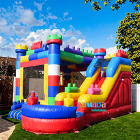 Château Gonflable avec Toboggan et Blocs - Combo Château Gonflable et Toboggan