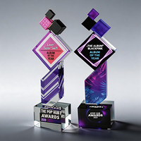 Nouveau Trophée en Cristal Rubik Cube Haut de Gamme Créatif Étanche Gravé au Laser Poli 2026 – Récompense Commémorative pour Réunion Annuelle