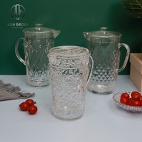 Vente en gros Pichet à jus en plastique Grandes carafes et bouilloires pour eau de boisson Pichet à eau en acrylique