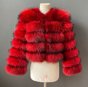 Veste en fourrure vegan durable avec poil dense, flux naturel, <span class=keywords><strong>entretien</strong></span> facile et vingt-neuf nuances élégantes - Product Image 5