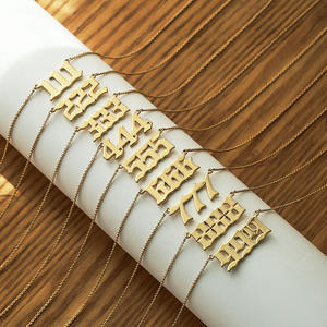 Collier personnalisé avec numéro d'ange en or, chaîne minimaliste, <span class=keywords><strong>111</strong></span>, <span class=keywords><strong>222</strong></span>, 333, 444, 555, 666, 777, 888, 999 - Product Image 3