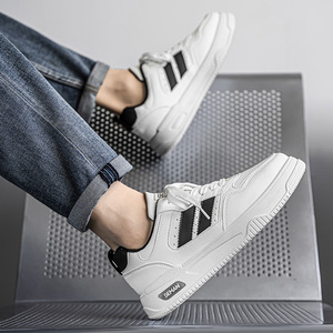 Chaussures blanches pour étudiants, respirantes, à semelle souple, antidérapantes, décontractées, plates, à la mode, pour jeunes, pour le sport en plein air, quatre saisons - Product Image 5