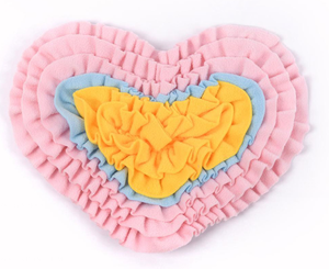 Tapis de Sniffing Interactif pour Chiens Série Cœur – Tapis d'Alimentation Lente pour Animaux de Compagnie – Jouet de Puzzle d'Entraînement pour Chiens – Vente en Gros - Product Image 1