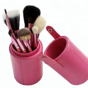 Logo personnalisé Ensemble de pinceaux de maquillage 12 pièces avec poudre Kabuki et fond de teint mélange poils d'animaux pour le visage - Product Image 4