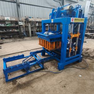 Goedkope Betonnen Blok Bestraffer 4-30b Bakstenen Machine In Elkaar Grijpende Straatstenen Dakpannen - Product Image 2