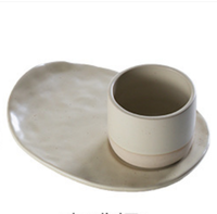 Ensemble créatif de tasse à expresso et soucoupe en céramique, tasse à café sans anse avec assiette à dessert irrégulière, vaisselle minimaliste, cadeau