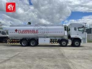 RUIYUAN alta calidad SINOTRUK HOWO nuevo 8*4 380hp 30CBM camión <span class=keywords><strong>cisterna</strong></span> <span class=keywords><strong>de</strong></span> aceite camión tanque <span class=keywords><strong>de</strong></span> combustible para la venta - Product Image 2