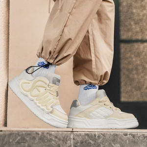 Scarpe da Skateboard Unisex personalizzate 2025 Bread Design Sneakers leggere comode abbigliamento sportivo traspirante scarpe Street Fashion - Product Image 4