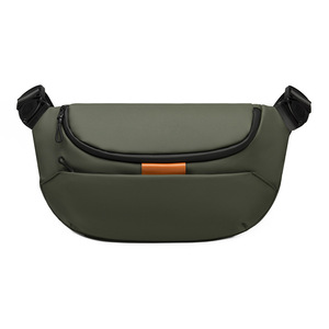 Sac bandoulière homme tendance et simple, sac à l'épaule léger, petit sac décontracté pour les trajets quotidiens, sac de poitrine - Product Image 2