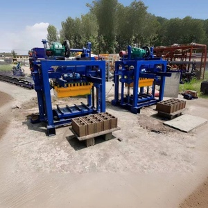 Machine à fabriquer des blocs de ciment emboîtables QTJ4-40, machine à mouler des blocs de <span class=keywords><strong>béton</strong></span> creux, machine de production de briques, machine automatique de fabrication de blocs - Product Image 1