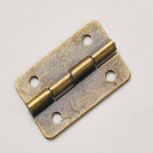 Bisagra de metal de bronce antiguo de 30x21 mm para cajas de madera y materiales de fabricación de equipaje - Product Image 2