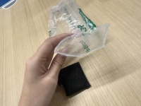 Masque de protection facial manuel portable pour RCP (Trousse médicale) avec valve unidirectionnelle dans une pochette en nylon tissé avec porte-clés