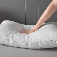 Oreiller confortable et doux de qualité supérieure pour hôtel de luxe / Oreiller en alternative au duvet