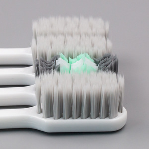 แปรงสีฟันสำหรับผู้ใหญ่ ขนแปรงไนลอนแข็ง 18.9 ซม. สำหรับใช้ในบ้าน - Product Image 4