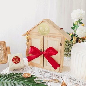 Caja de Almacenamiento de Madera con Forma de Casa de 9 cm, Organizador de Joyas Grabado, Caja de Regalo de Boda, Caja Decorativa Estilo Bosque - Product Image 1