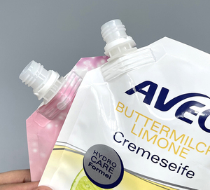 Pochettes personnalisées imprimées de 500 ml avec bec verseur, sacs d'emballage en plastique pour boissons, sacs à jus, sacs à boisson, pochettes à liquide - Product Image 2