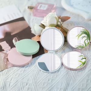 Espejo de belleza portátil de plástico de doble cara, espejo de maquillaje plegable para comercio electrónico transfronterizo, espejo pequeño abatible de doble cara - Product Image 3
