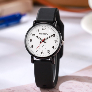 Nuevo Reloj de Mujer, Estilo Minimalista con Correa de Silicona y Números Simples (Diseño Exclusivo) - Product Image 4