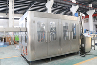 Machine d'emballage d'eau, machine de production complète d'eau en bouteille, machine de remplissage entièrement automatique d'eau pure en bouteille PET