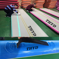 Piste de gymnastique gonflable 12m x 2m x 20cm pour clubs de cheerleading, studios de danse, programmes mobiles et usage domestique