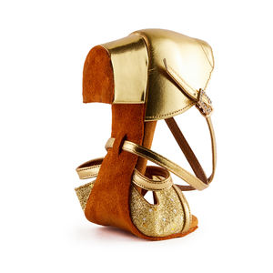 Chaussures de <span class=keywords><strong>danse</strong></span> latine brillantes pour enfants, vente chaude, sandales dorées à semelle souple pour filles, chaussures de scène, chaussures de <span class=keywords><strong>danse</strong></span> de salon - Product Image 6