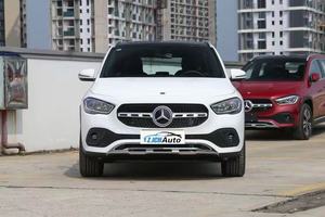 <span class=keywords><strong>Mercedes</strong></span>-Benz <span class=keywords><strong>GLA</strong></span> 180 2021, 5 Puertas, 5 Asientos, SUV de Lujo, Gran Espacio, Bajo Kilometraje, Volante a la Izquierda, Techo Solar, Disponible en Fábrica - Product Image 2