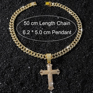 Atacado de Fábrica: Colares com Pingente de Cruz Hip-hop, Modernos e Personalizados, em Liga Banhada a Ouro/Prata, com Corrente Cubana Cravejada de Strass - Product Image 5