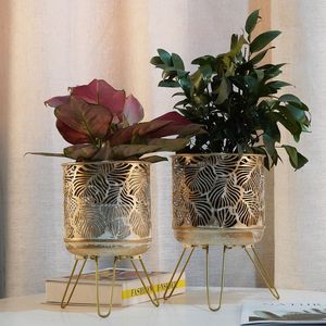 Novedad en Stock: Soportes Metálicos Vintage de Hierro Forjado para Plantas, Estantes de Exhibición para Macetas y Almacenamiento para Hogar y Jardín - Product Image 4