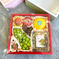 IMEE Square 15 Inch Rood roze en zwarte fruit- en bloemen cadeaudoos Aardbeien fruitdoos met transparant deksel voor Kerstfeest