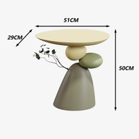 Table basse moderne en résine Art Déco avec peinture colorée pour la décoration du salon, accessoires pour la maison