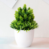 Petites plantes artificielles en pot, aiguilles de pin simulées, bonsaï vert pour la décoration de bureau, de maison ou de table.