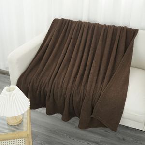 Couverture en polaire marron pour canapé, couvertures douces, chaudes et moelleuses pour femmes, adaptée à une utilisation en toutes saisons - Product Image 3