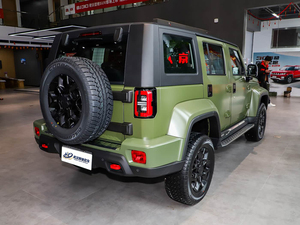 Voitures d'<span class=keywords><strong>occasion</strong></span> 2021 BAIC Beijing BJ40 SUV tout-terrain essence automatique turbo conduite <span class=keywords><strong>à</strong></span> gauche sièges en cuir phares LED toit ouvrant lunette arrière foncée - Product Image 4