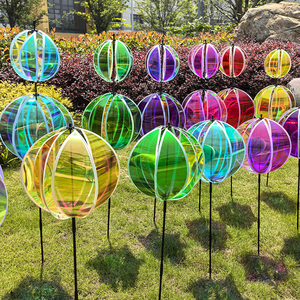 Dispositivo Rotante 3D Rettangolare in Plastica a Energia Eolica, Decorazione da Giardino Riflettente Colorata, Sfera Repellente per Uccelli - Product Image 1
