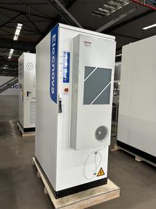 Stockage d'énergie de contrôle de tension pour PV Solar peak Shaving 64kWh 0.8P All in One Hybrid Converter MPPT4 Battery Storage System - Product Image 5