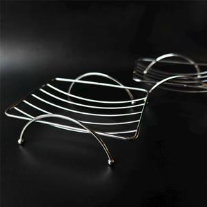 Support à Savon Rectangulaire en Acier Inoxydable, Conception Étanche, Fixation Murale à Ventouse, Trou de Drainage, Rangement Moderne Personnalisé pour Salle de Bain - Product Image 4