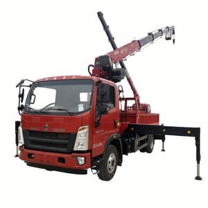 Grúa Montada en Camión de Servicio Pesado Ho-wo, Camión de Elevación con Pluma de 5 Secciones y 7 Toneladas para Carga y Descarga de Materiales de Construcción - Product Image 1
