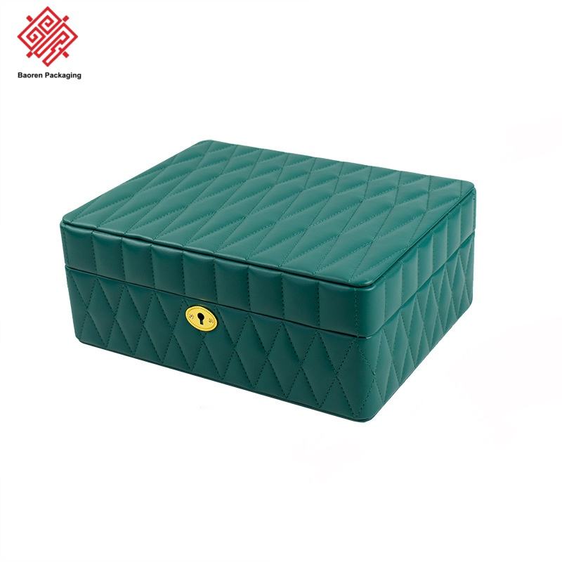 สีเขียว