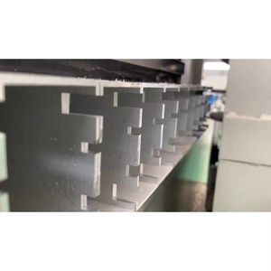 เครื่องกัดอเนกประสงค์อัจฉริยะรุ่นใหม่ TANPU สำหรับงานกัดโปรไฟล์อะลูมิเนียมและกระจก 380V 11kw รองรับความหนากระจก 4-19 มม. - Product Image 2