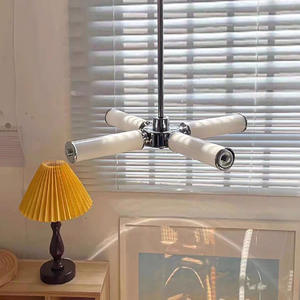 Lustre design minimaliste moderne, branche d'arbre vintage croisée, style Bauhaus allemand, pour salon, chambre à coucher, salle à manger - Product Image 4