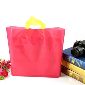 Sacs de shopping professionnels personnalisés avec logo, promotionnels, imprimés sur mesure, sérigraphiés, en non-tissé, pour vêtements - Product Image 2