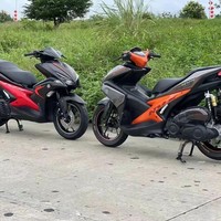 Scooter Yamaha NVX 155cc importé, à injection électronique, refroidi par eau, avec freins à disque avant et arrière, vitesse maximale >80 km/h
